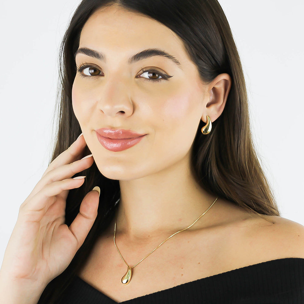 Teardrop Necklace